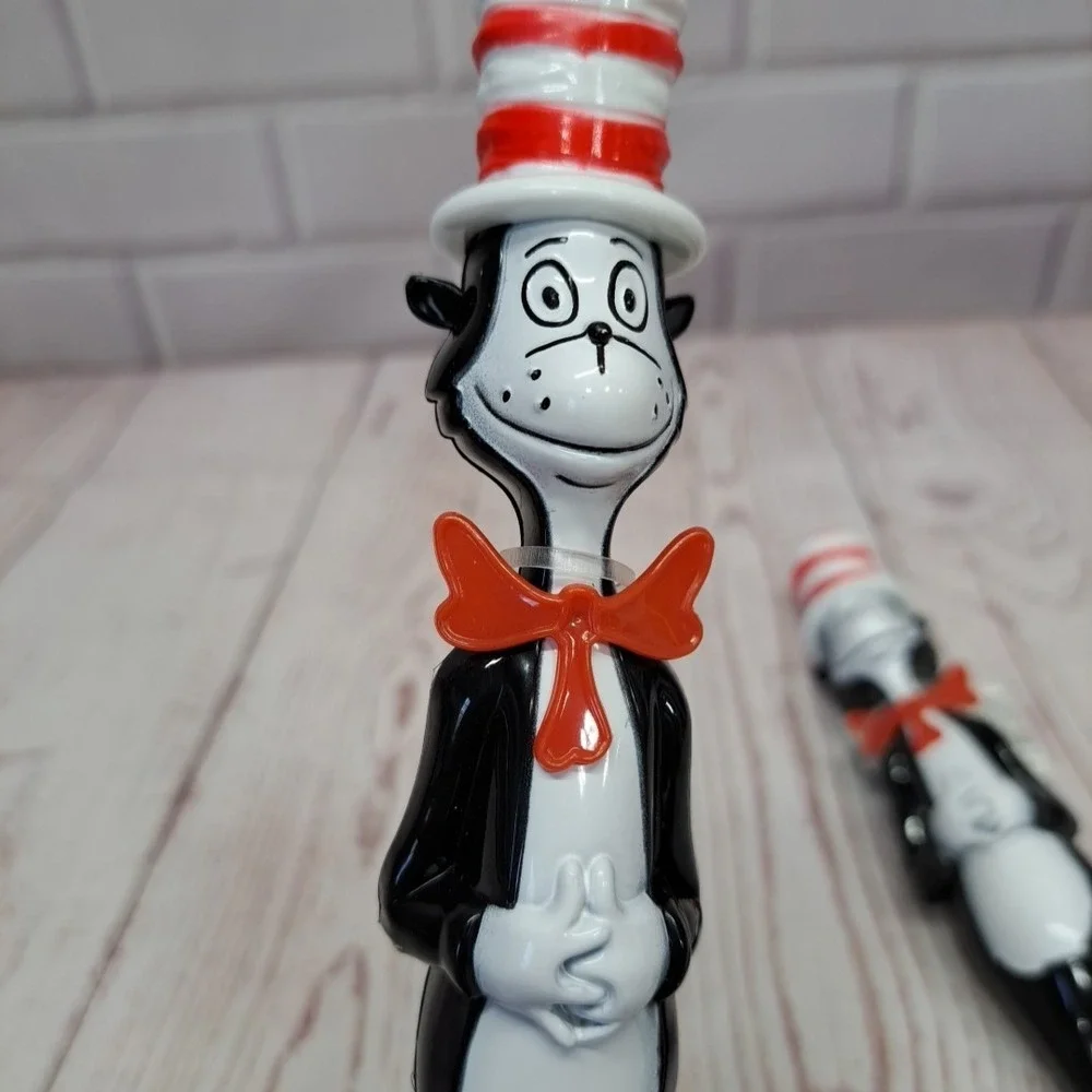 Lot Of 2, Dr. Seuss The Cat In The Hat Over-Sized 3-D‎ Large Plastic Pens New